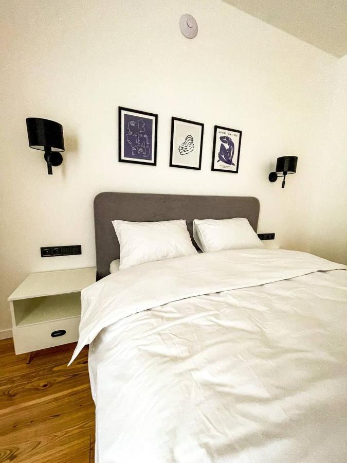 Poetry Apartments In The City Center Carcóvia Exterior foto