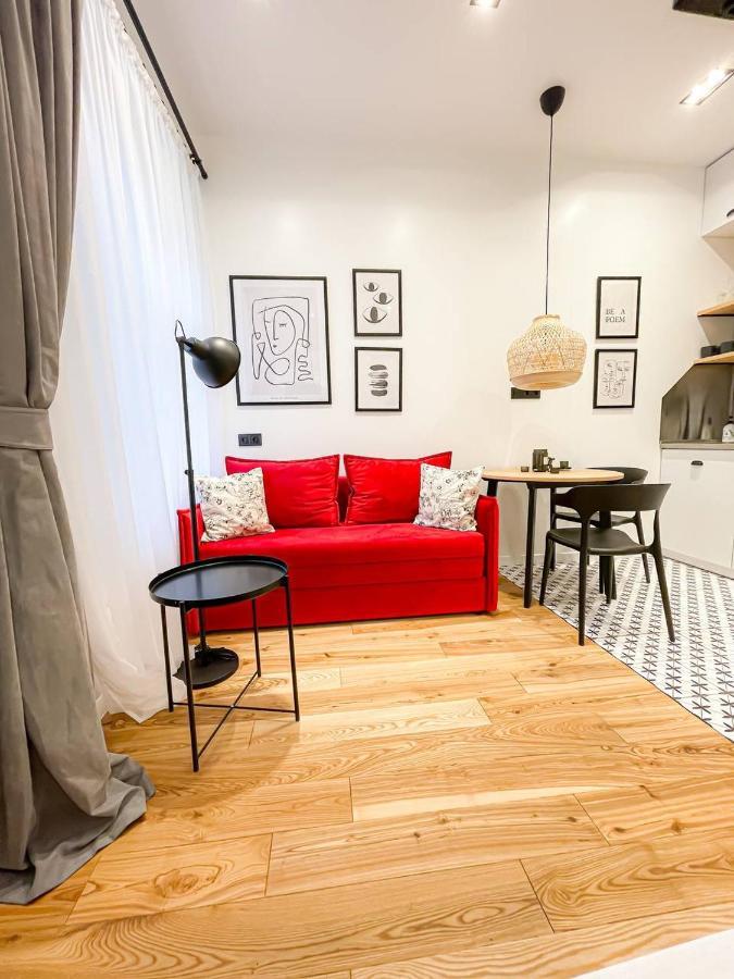 Poetry Apartments In The City Center Carcóvia Exterior foto